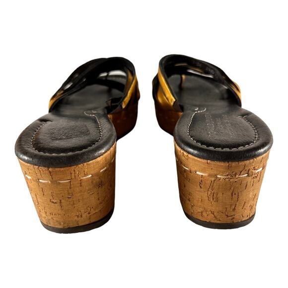 Donald J Pliner Gold Metallic Strappy Sandals Platform Size 7.5 LIKE NEW - Picture 4 of 10